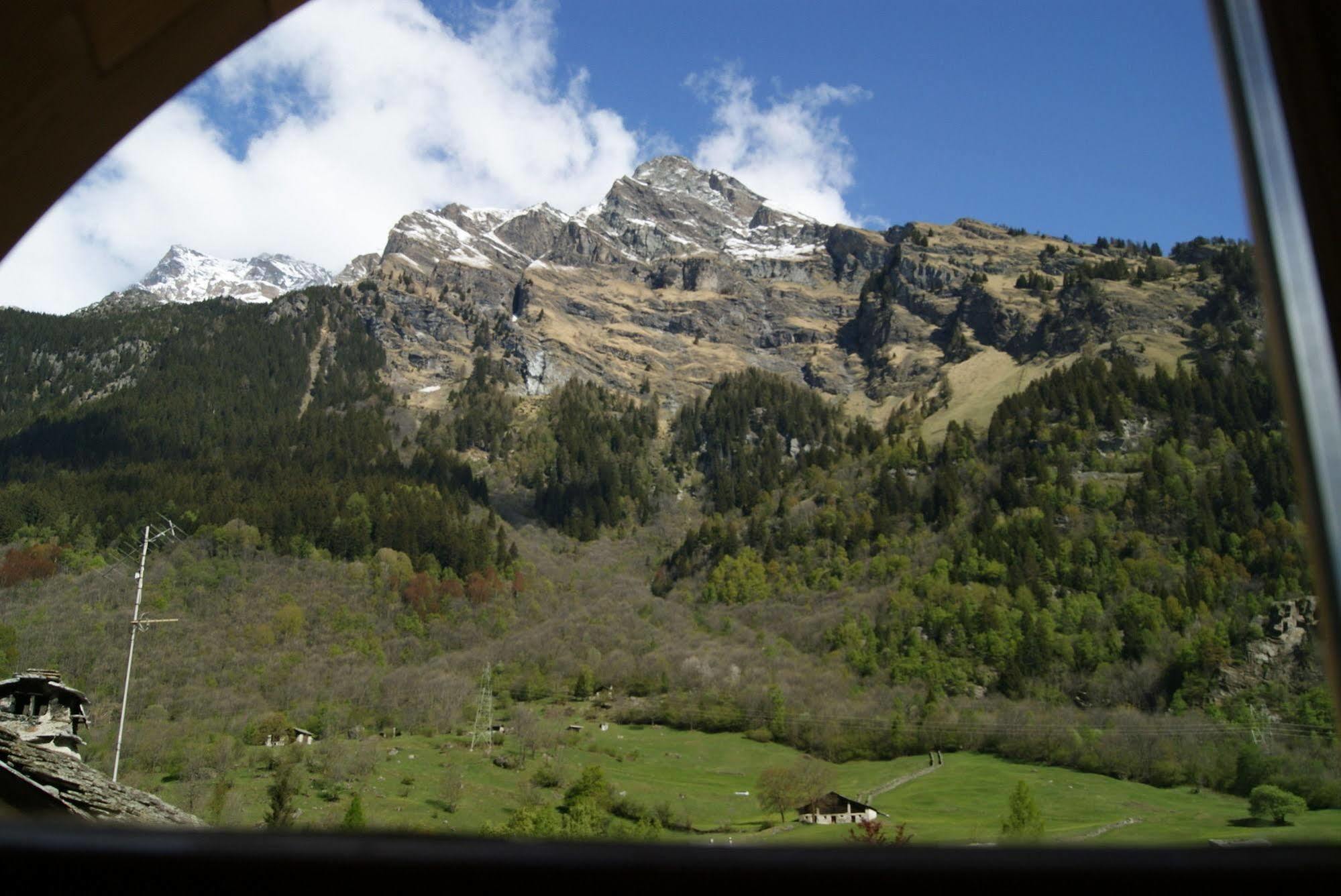 Albergo Piz Cam Vicosoprano Exterior foto